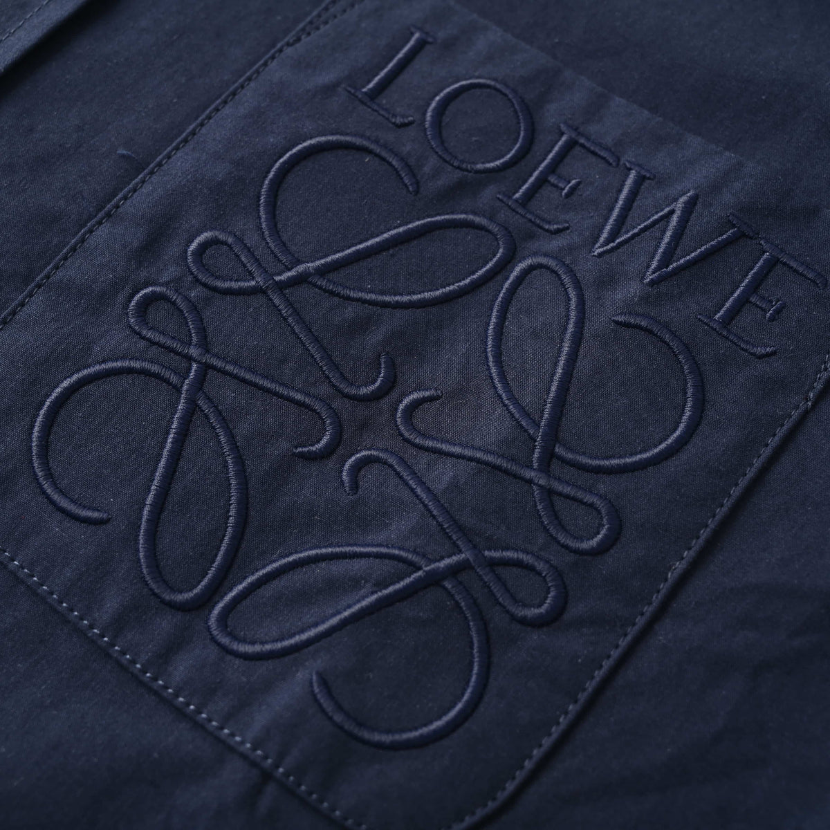 153_LOEWE罗意威 刺绣口袋LOGO长袖衬衫